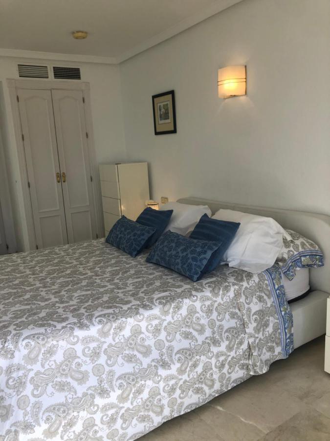 Dominion Beach House 埃斯特波纳 外观 照片