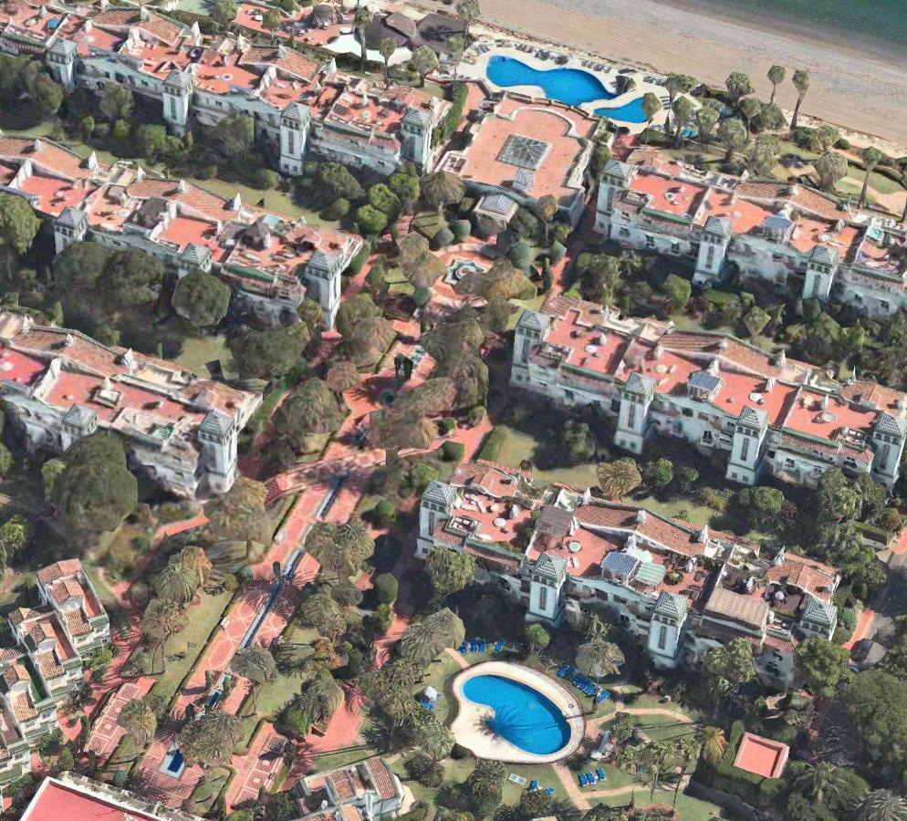 Dominion Beach House 埃斯特波纳 外观 照片