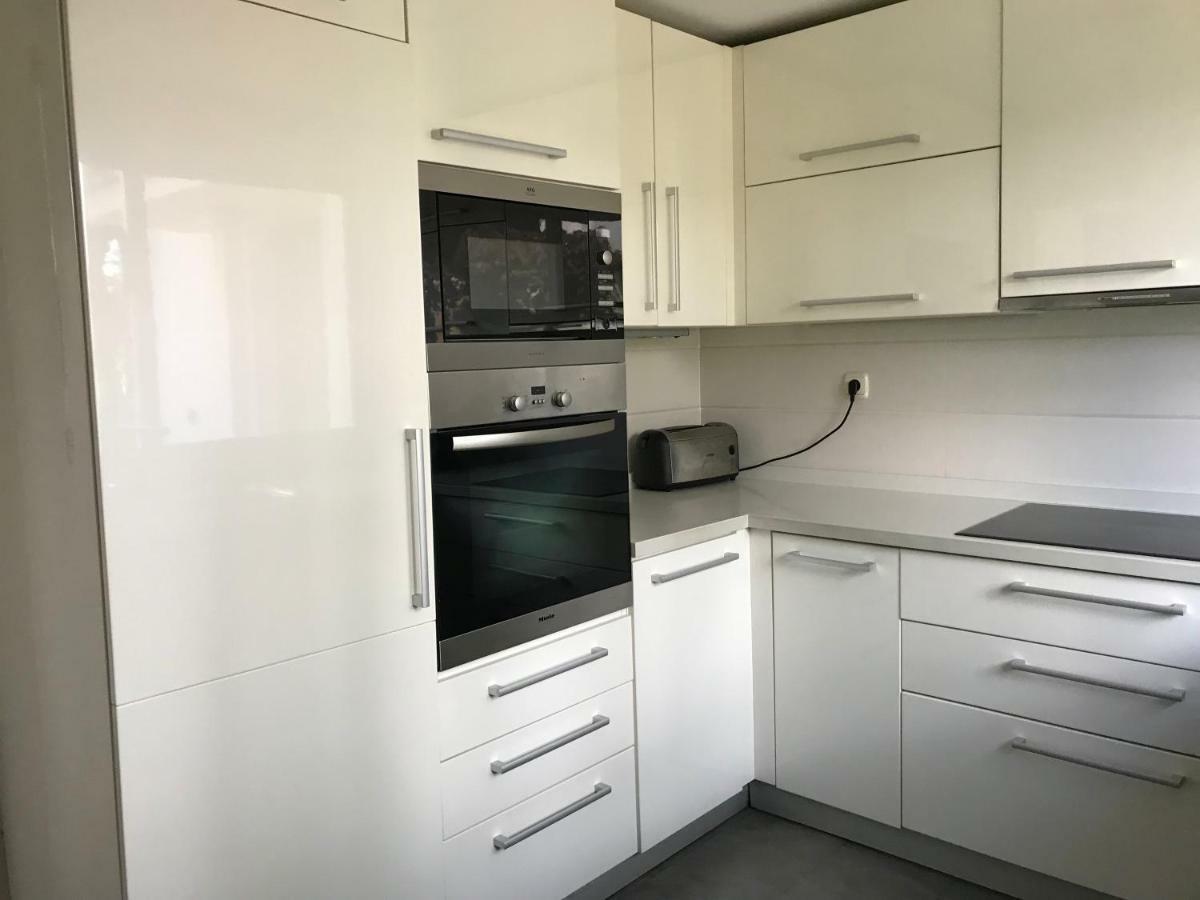 Dominion Beach House 埃斯特波纳 外观 照片